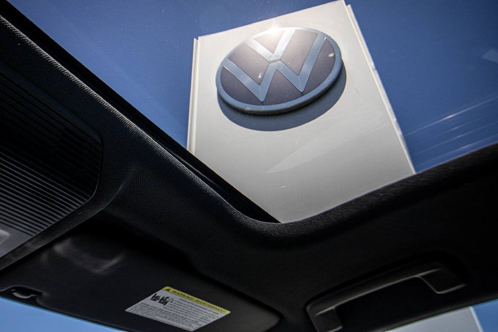 New 2026 Volkswagen GTI SE FWD image 50