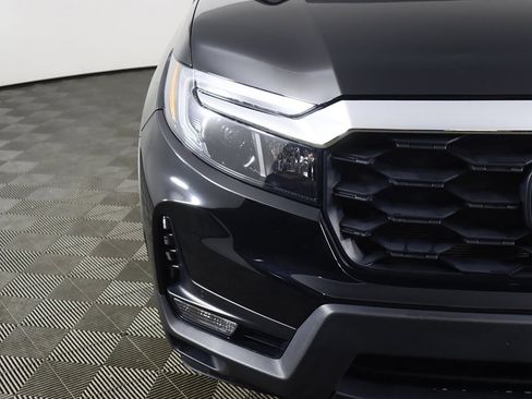 Used 2023 Honda Passport EX-L image 14