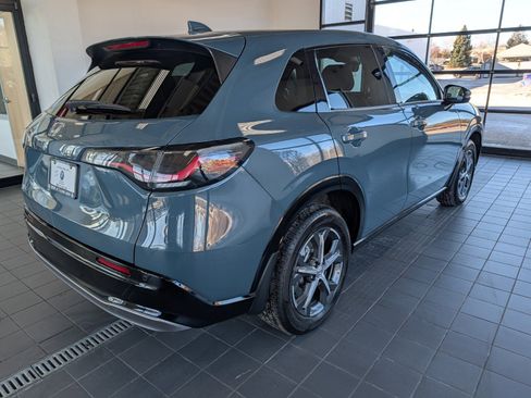 Used 2025 Honda HR-V EX-L image 2