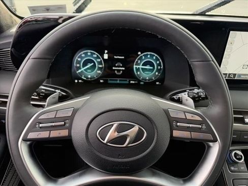Used 2025 Hyundai Palisade Calligraphy image 13