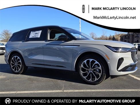 New 2026 Lincoln Nautilus Reserve image 1