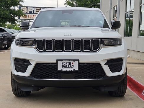 New 2026 Jeep Grand Cherokee Laredo AWD/4WD image 5