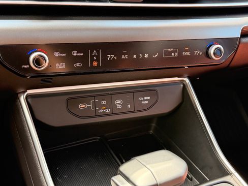 Used 2026 Kia Carnival SX Prestige FWD image 22