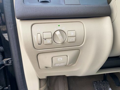 Used 2012 Volvo XC60 T6 AWD/4WD image 20