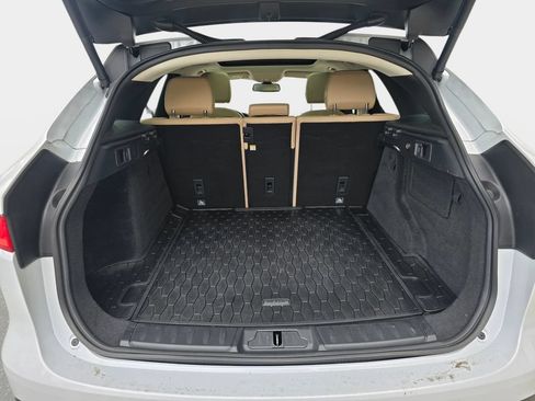 Used 2017 Jaguar F-PACE Prestige AWD/4WD image 14