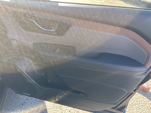 Certified 2025 Subaru Forester Sport image 14