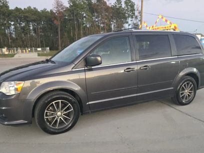 Used 2017 Dodge Grand Caravan SXT