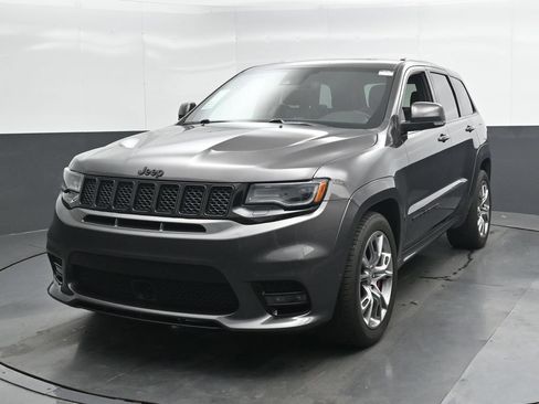 Used 2020 Jeep Grand Cherokee SRT AWD/4WD image 9