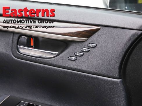 Used 2018 Lexus ES 350 w/ Luxury Package w/Wood Trim FWD image 24