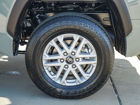 New 2026 Toyota Tundra SR5 image 12