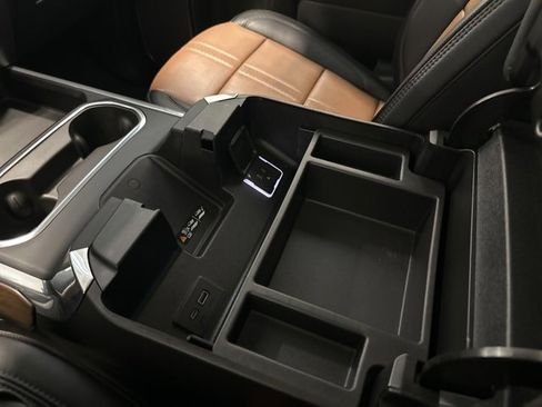 Used 2025 Chevrolet Silverado 3500 High Country w/ High Country Premium Package image 31