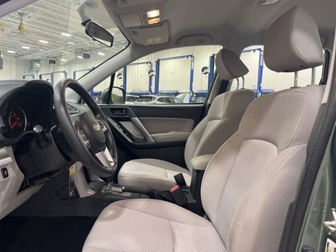 Used 2017 Subaru Forester 2.5i w/ Alloy Wheel Package image 9