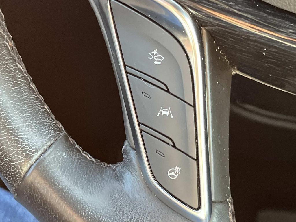 Certified 2023 Cadillac XT5 Premium Luxury w/ Technology Package FWD image 40