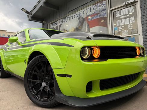 Used 2019 Dodge Challenger R/T Scat Pack RWD image 1
