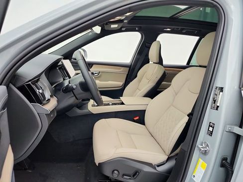 New 2026 Volvo XC90 B5 Plus w/ Protection Package image 21