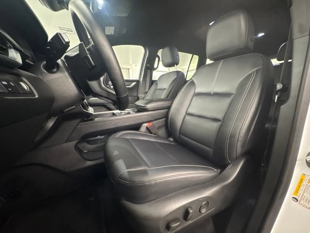 Used 2026 GMC Acadia Elevation w/ Elevation Premium Package FWD image 17