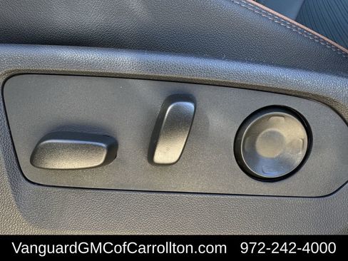 New 2026 GMC Yukon XL AT4 w/ AT4 Premium Package image 21