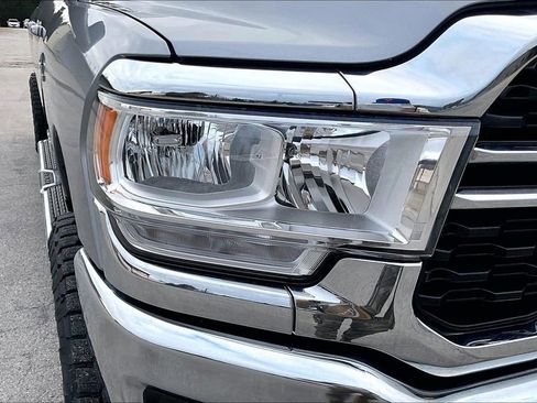 Used 2022 RAM 3500 Big Horn image 32