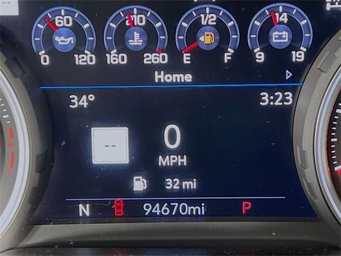 Used 2021 Chevrolet Suburban High Country w/ Premium Package image 9