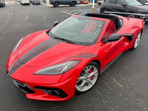 Used 2022 Chevrolet Corvette 1LT image 2