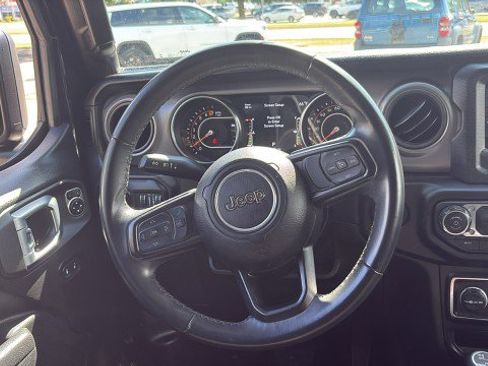Used 2022 Jeep Wrangler Unlimited Sport image 12
