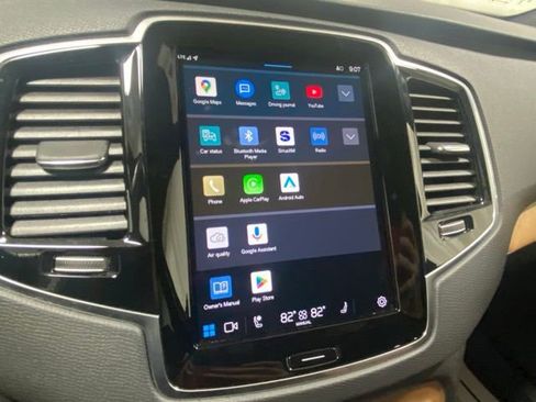 Certified 2025 Volvo XC90 B5 Plus AWD/4WD image 22