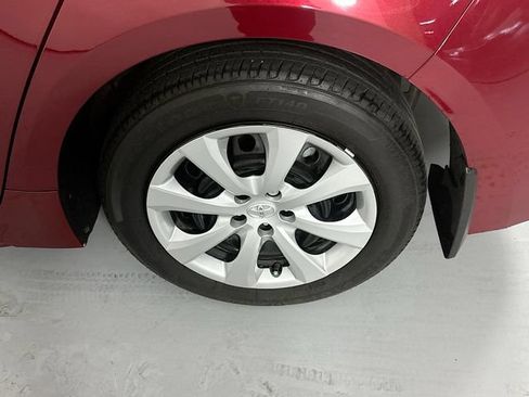 Used 2024 Toyota Corolla LE FWD image 30