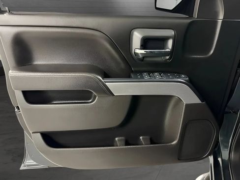 Used 2018 Chevrolet Silverado 1500 LT w/ All Star Edition AWD/4WD image 9
