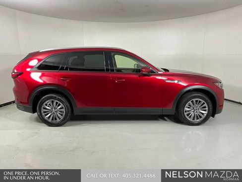 Certified 2025 MAZDA CX-90 3.3 Turbo w/ Preferred Package image 9