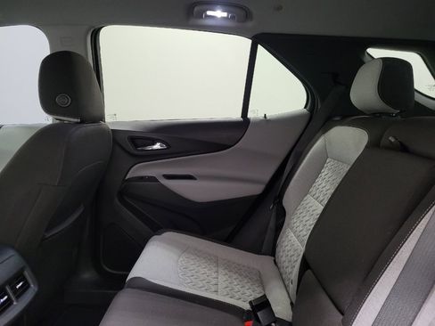 Used 2023 Chevrolet Equinox LT FWD image 18