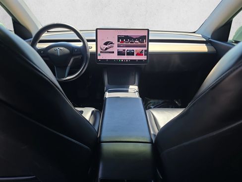 Used 2022 Tesla Model Y Long Range AWD/4WD image 20