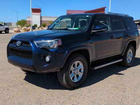 Used 2017 Toyota 4Runner SR5 Premium AWD/4WD image 7