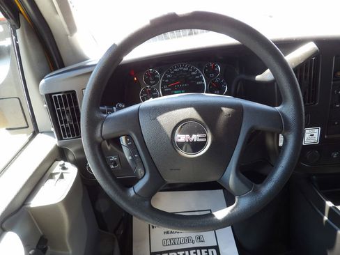 Used 2021 GMC Savana 3500 Extended w/ Power Convenience Package RWD image 20