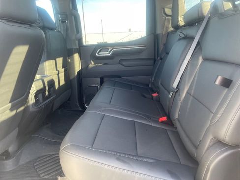 Used 2025 Chevrolet Silverado 1500 LT Trail Boss w/ Convenience Package II AWD/4WD image 20