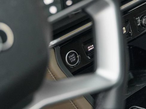 Used 2025 Audi Q5 Premium Plus w/ Premium Plus AWD/4WD image 28