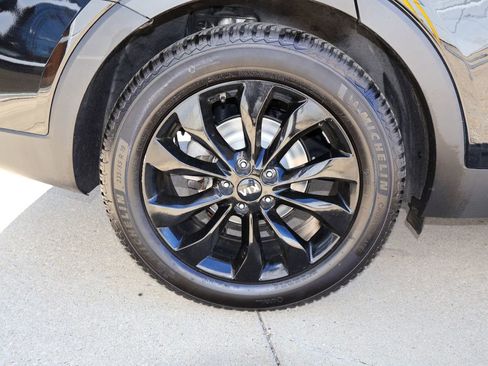 Used 2019 Kia Sorento S AWD/4WD image 9