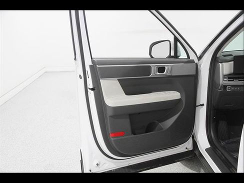 Certified 2026 Hyundai Santa Fe SE AWD/4WD image 4
