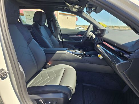 New 2027 BMW 530i xDrive w/ M Sport Package AWD/4WD image 15