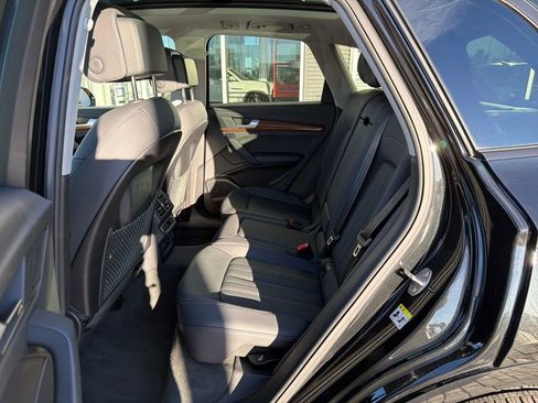 Used 2023 Audi Q5 2.0T Premium Plus w/ Premium Plus Package image 12