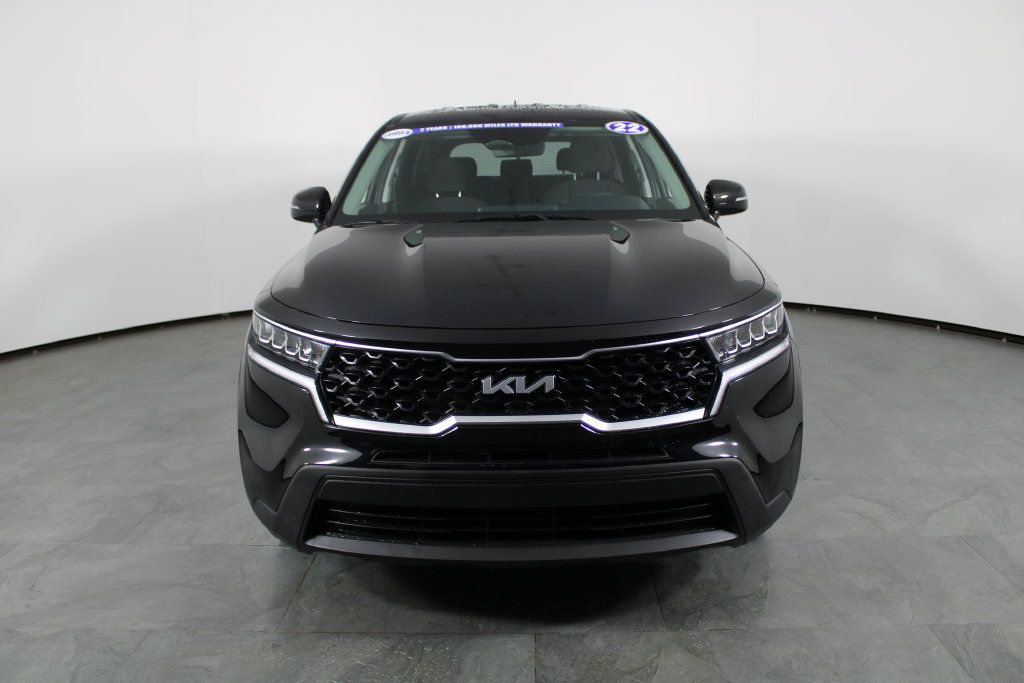 Used 2022 Kia Sorento LX FWD image 13
