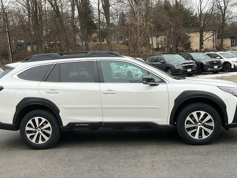 Certified 2023 Subaru Outback Premium image 8