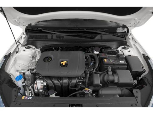 Certified 2021 Kia Forte LXS FWD image 12