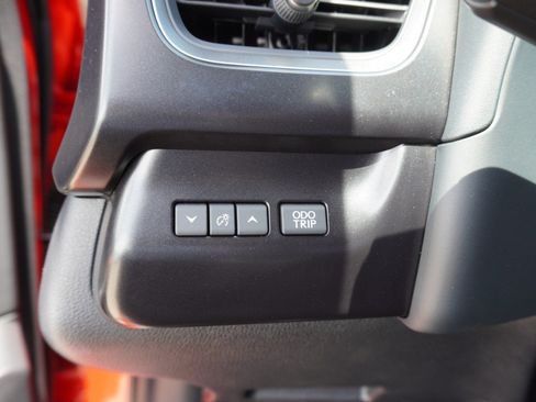 Certified 2025 Lexus UX 300h FWD w/ Accessory Package (Z1) image 21