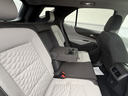 Used 2019 Chevrolet Equinox LT image 24
