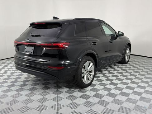 Used 2025 Audi Q6 e-tron Premium Plus w/ Premium Plus RWD image 9