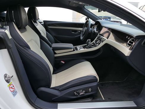 Used 2023 Bentley Continental GT Mulliner AWD/4WD image 28