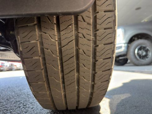 New 2025 Ford Maverick Lariat w/ Black Appearance Package image 6