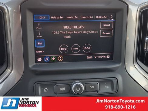 Used 2020 Chevrolet Silverado 1500 Custom Trail Boss w/ Custom Convenience Package AWD/4WD image 18