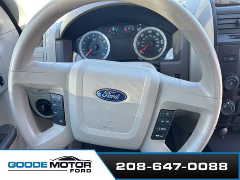 Used 2011 Ford Escape XLS w/ 101A Rapid Spec Order Code image 6