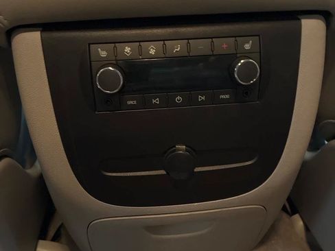 Used 2010 Chevrolet Tahoe LTZ AWD/4WD image 31